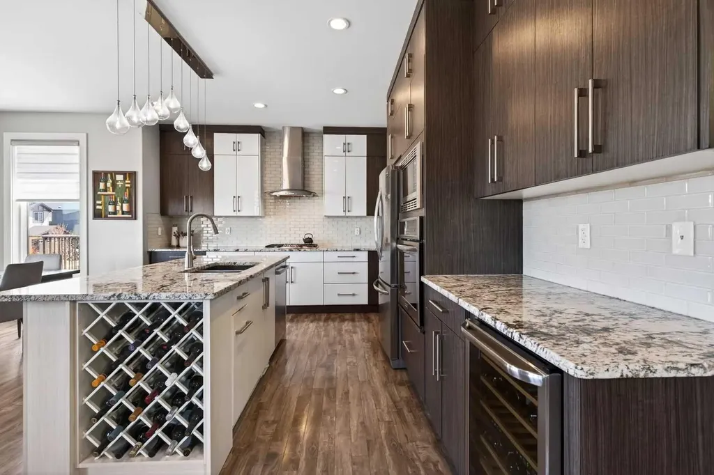120 Baysprings Court SW Airdrie AB T4B 3X7
