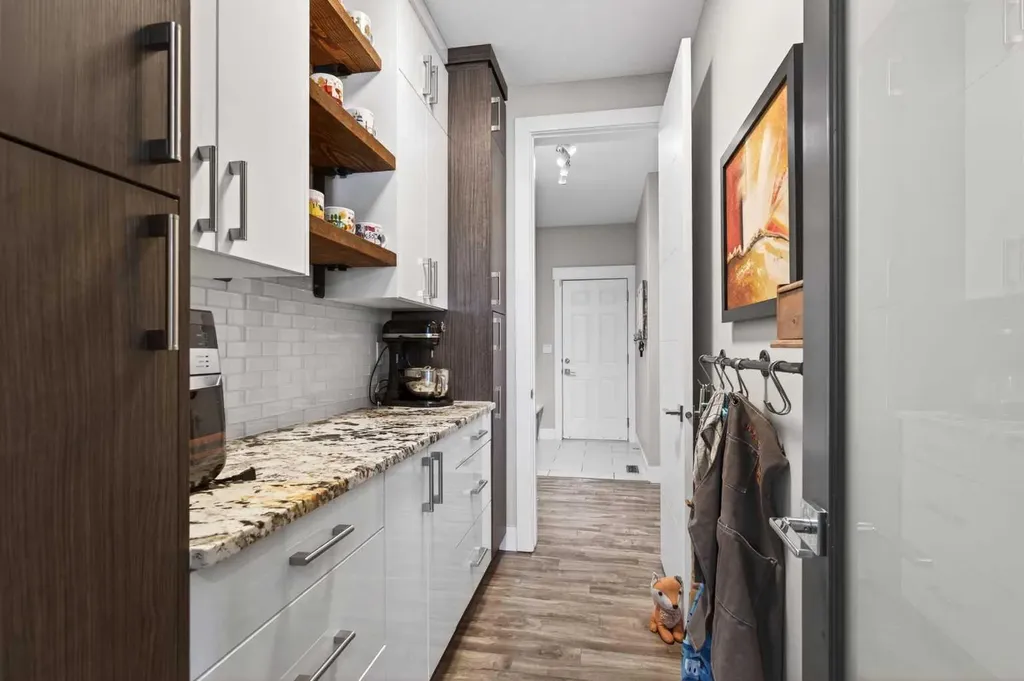 120 Baysprings Court SW Airdrie AB T4B 3X7