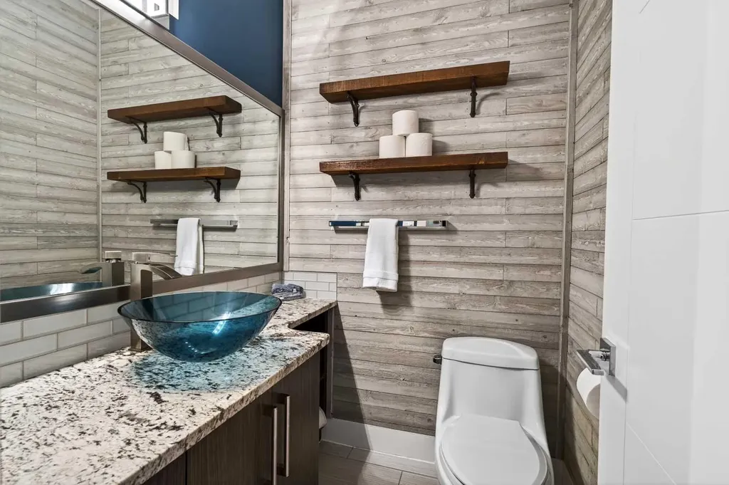 120 Baysprings Court SW Airdrie AB T4B 3X7