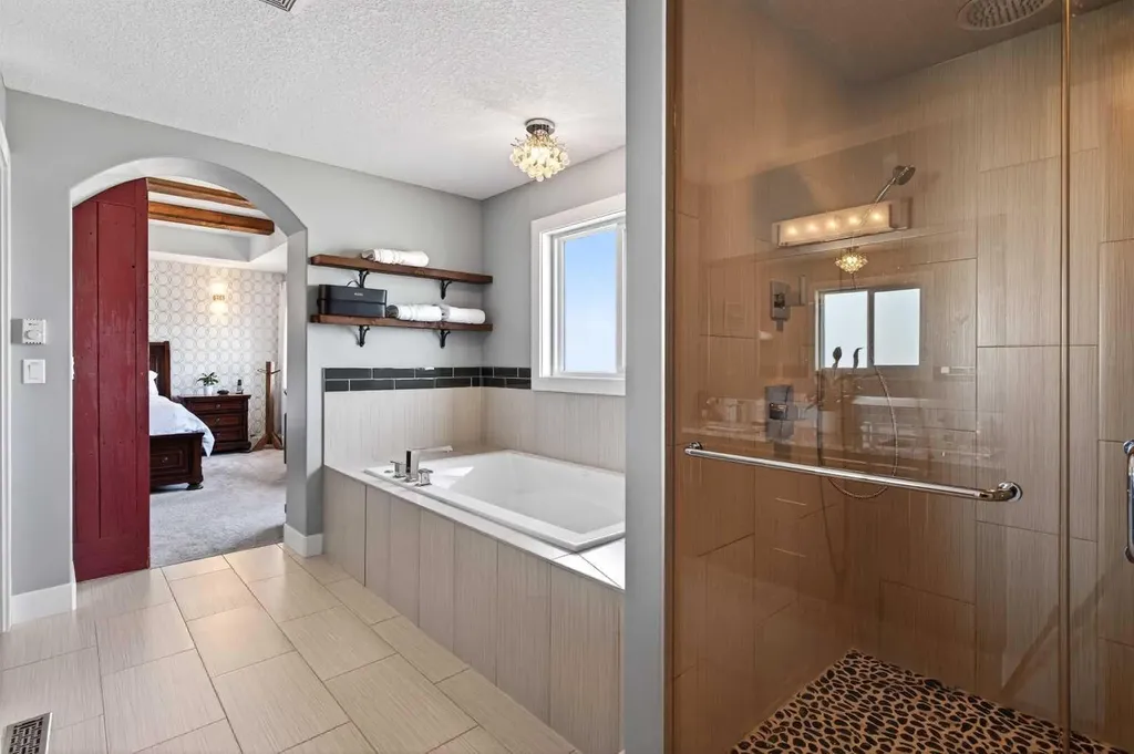 120 Baysprings Court SW Airdrie AB T4B 3X7