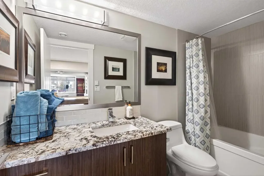 120 Baysprings Court SW Airdrie AB T4B 3X7