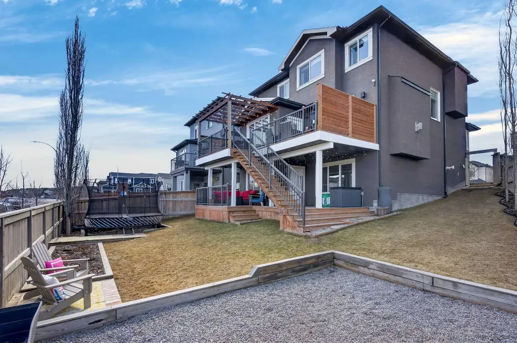 120 Baysprings Court SW Airdrie AB T4B 3X7