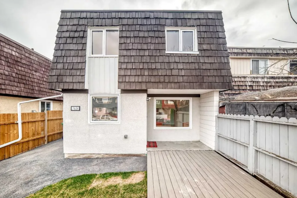 7634 24a Street SE Calgary AB T2C 0Z7