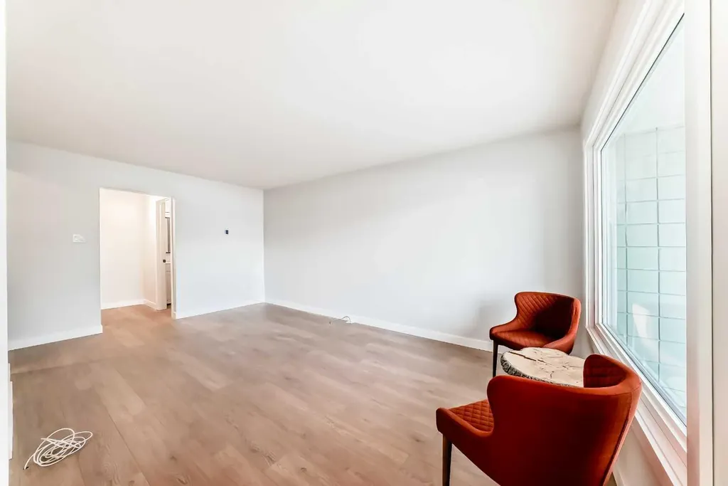 7634 24a Street SE Calgary AB T2C 0Z7