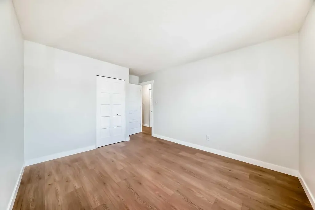 7634 24a Street SE Calgary AB T2C 0Z7