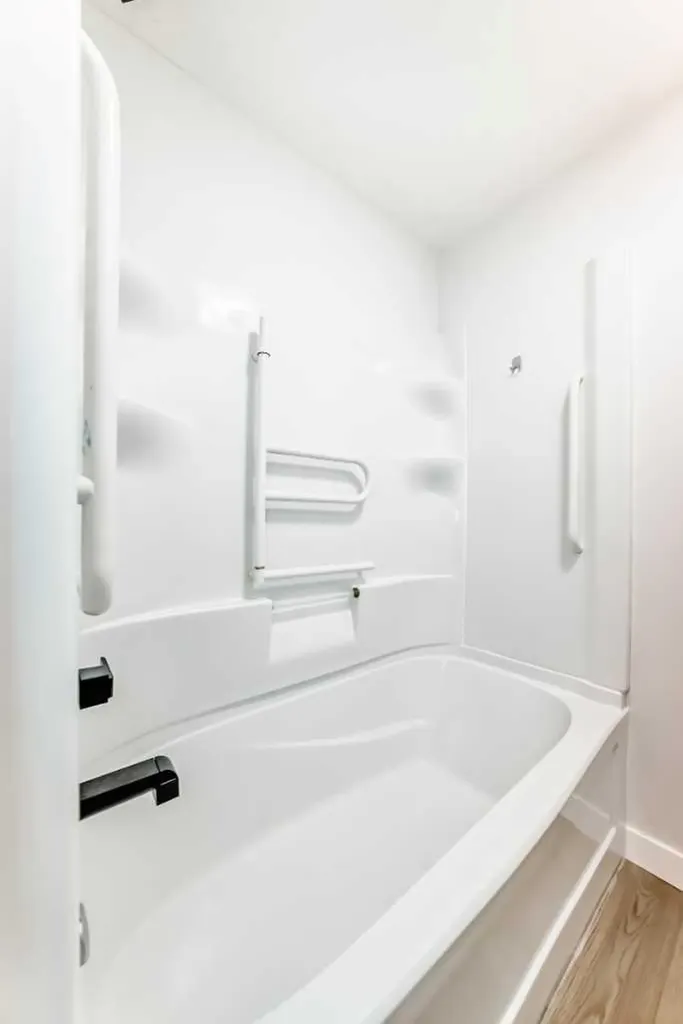 7634 24a Street SE Calgary AB T2C 0Z7