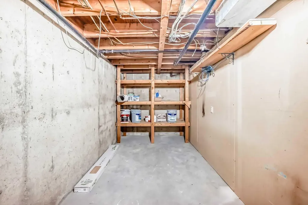 7634 24a Street SE Calgary AB T2C 0Z7