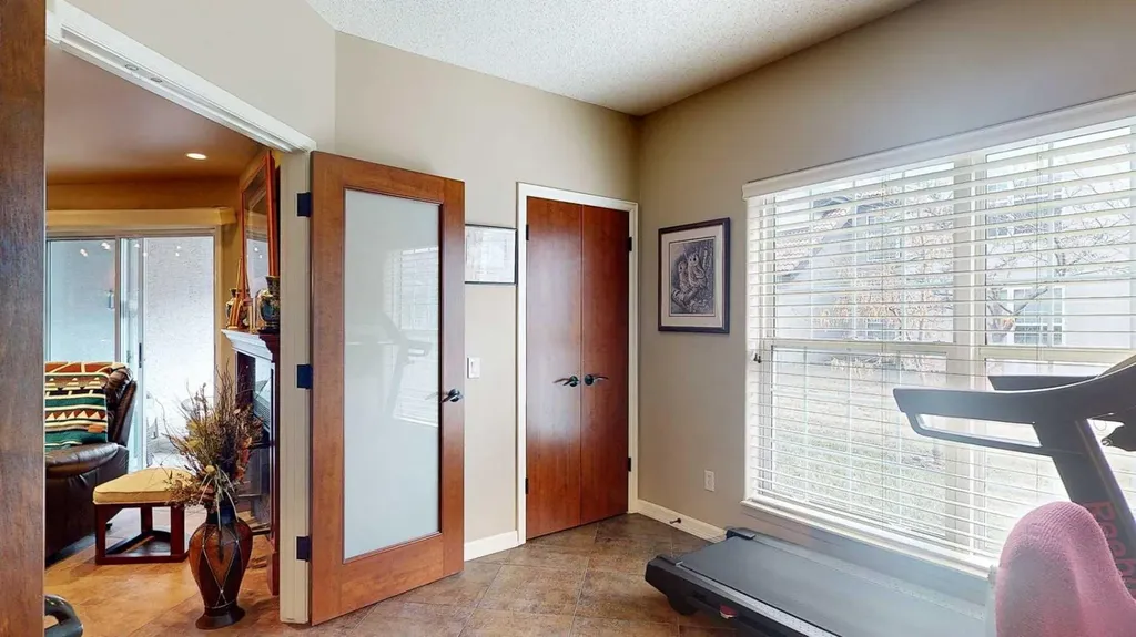1997 Sirocco Drive SW Calgary AB T3H 3E6