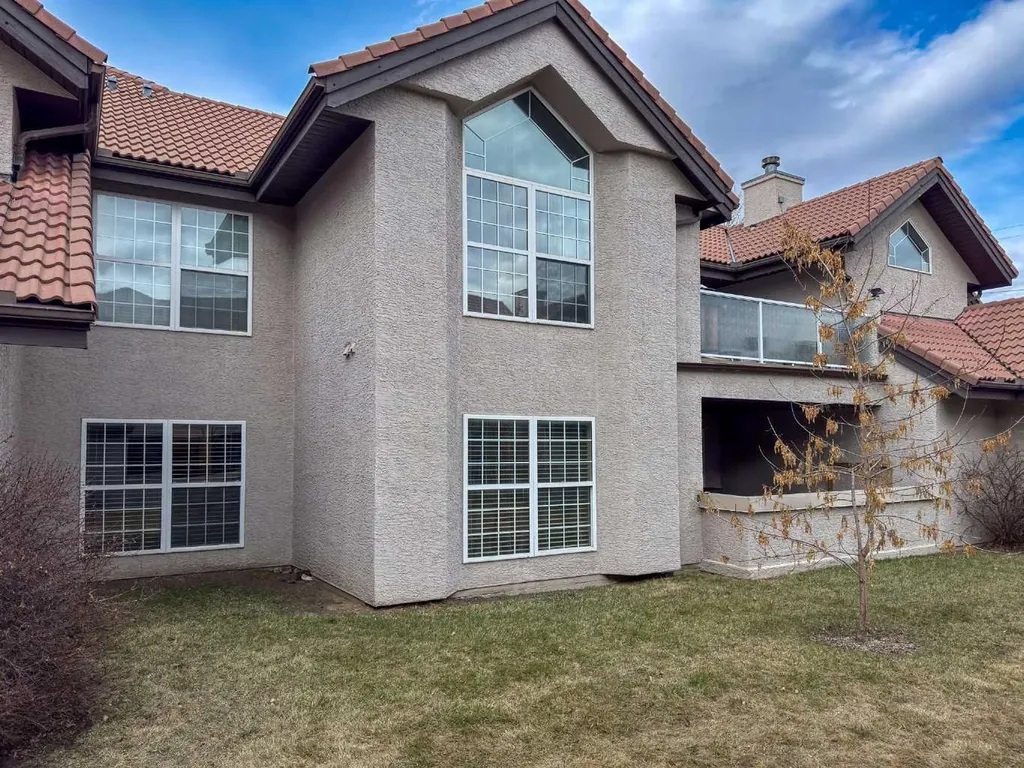 1997 Sirocco Drive SW Calgary AB T3H 3E6