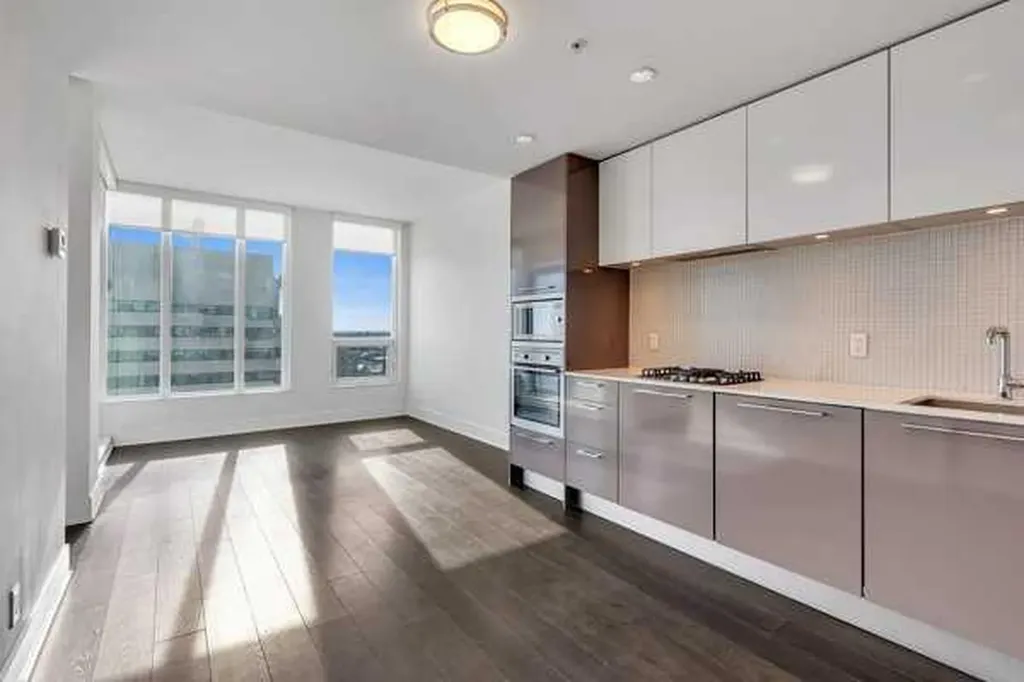 901 10 Avenue SW Calgary AB T2R 0B5