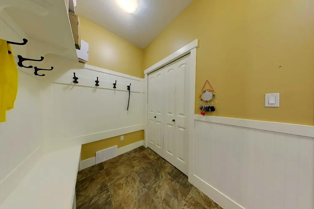 10 Parkdale Way SE Slave Lake AB T0G2A3