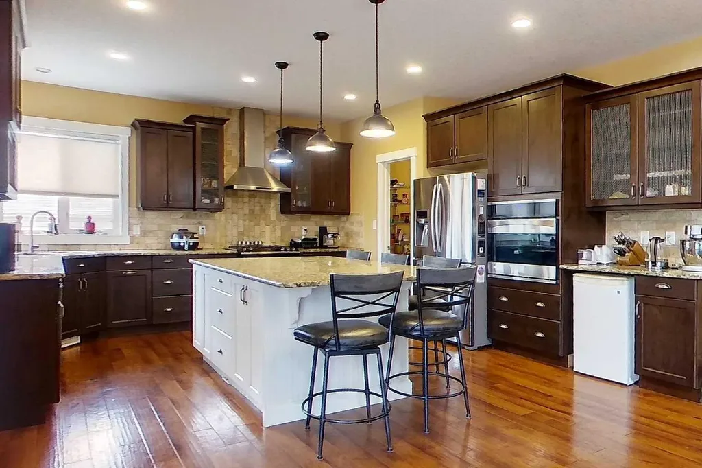 10 Parkdale Way SE Slave Lake AB T0G2A3