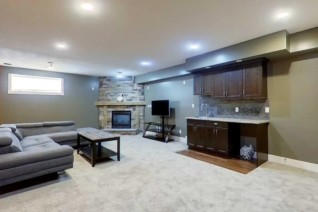 10 Parkdale Way SE Slave Lake AB T0G2A3