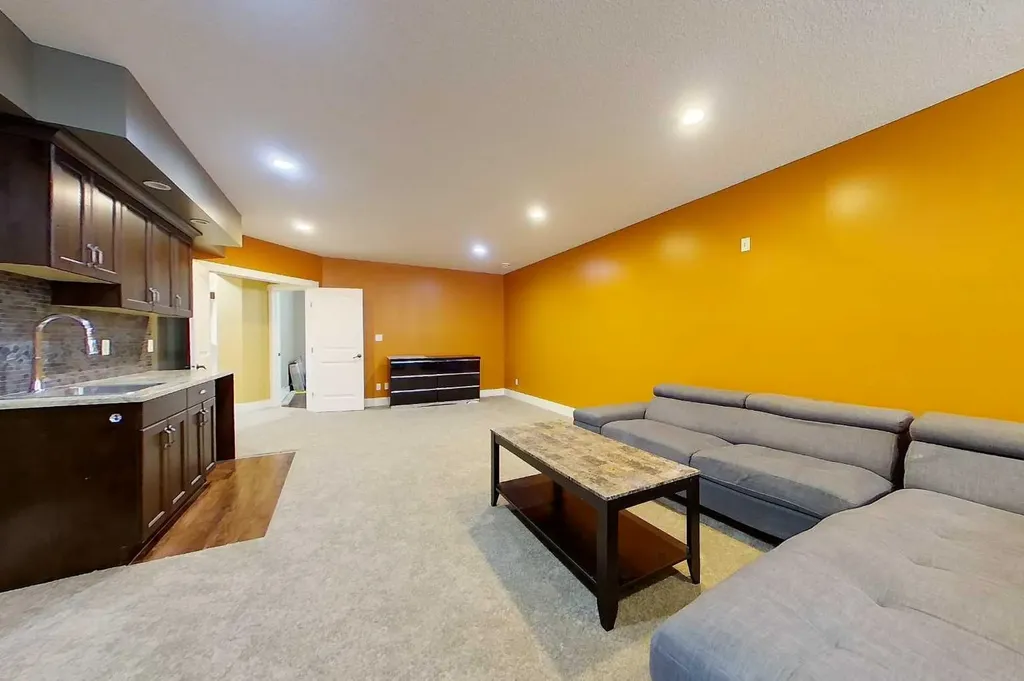 10 Parkdale Way SE Slave Lake AB T0G2A3