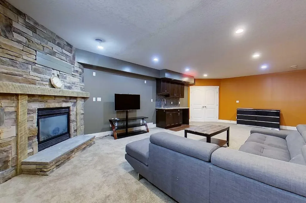 10 Parkdale Way SE Slave Lake AB T0G2A3