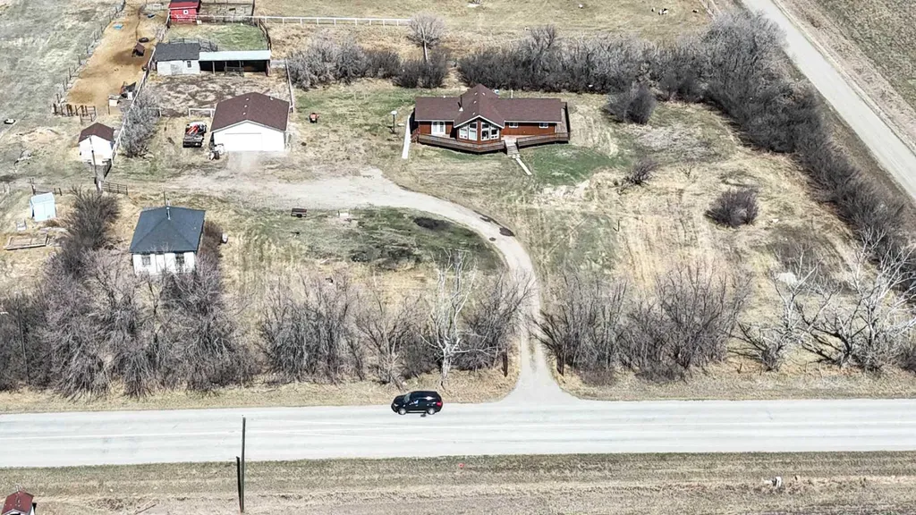 225004 222 Twp Road Rural Wheatland County AB T0J1N0