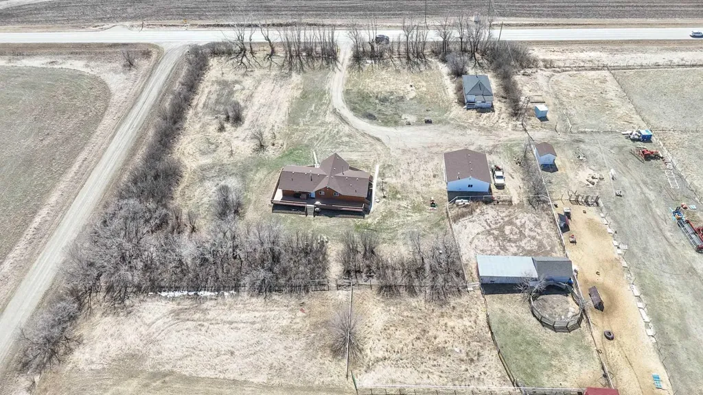 225004 222 Twp Road Rural Wheatland County AB T0J1N0