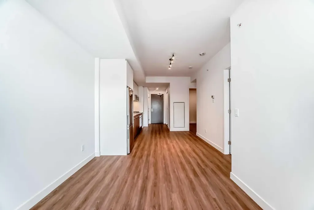 730 2 Avenue SW Calgary AB T2P 1R8