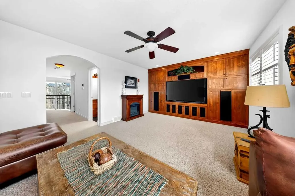 2621 Evercreek Bluffs Way SW Calgary AB T2Y 4P5
