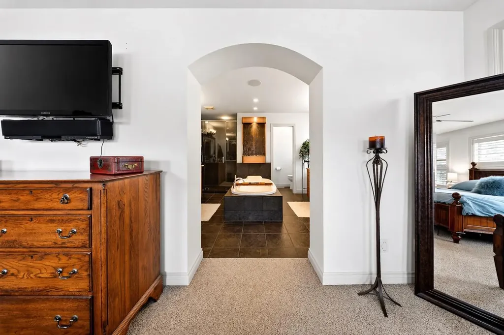 2621 Evercreek Bluffs Way SW Calgary AB T2Y 4P5