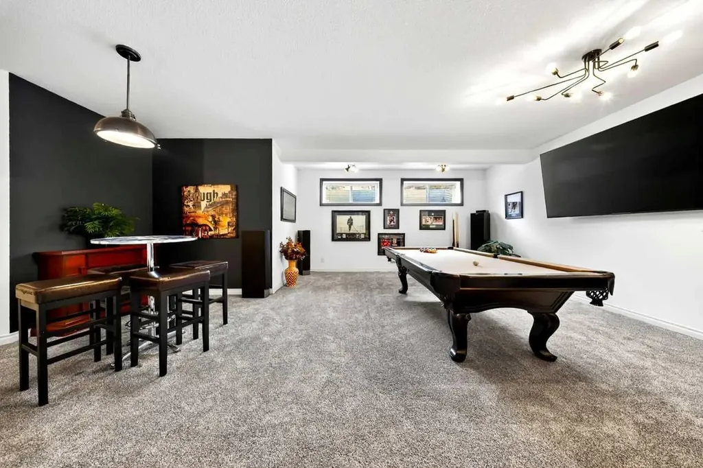 2621 Evercreek Bluffs Way SW Calgary AB T2Y 4P5