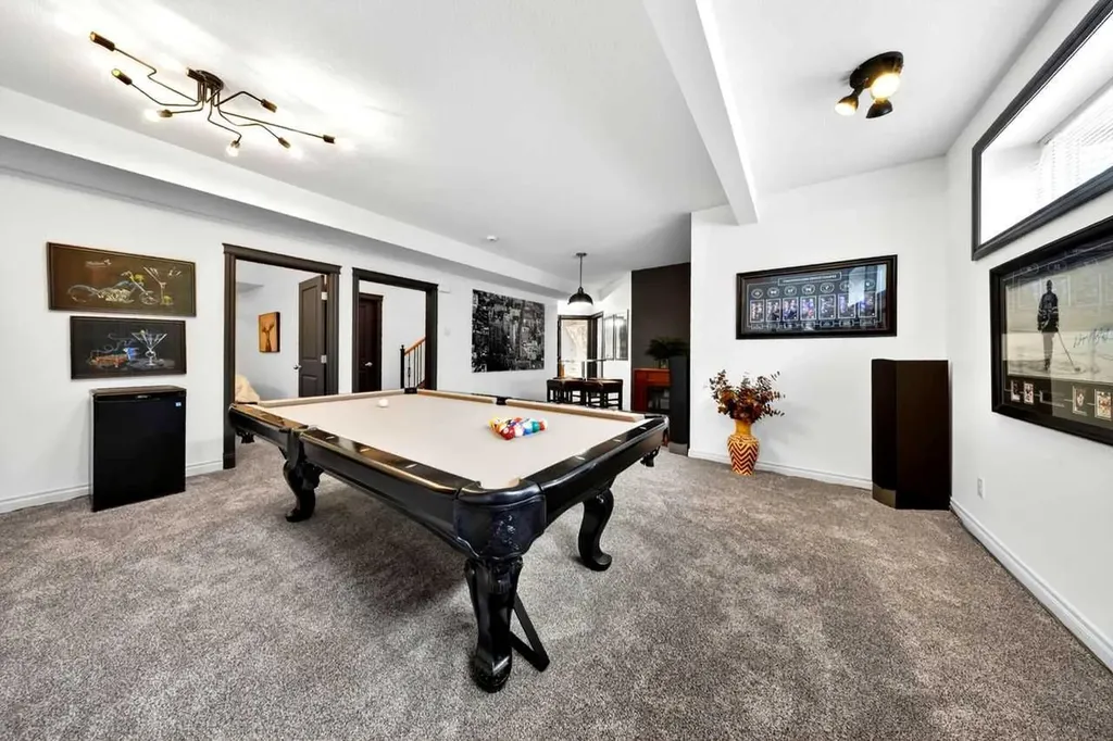 2621 Evercreek Bluffs Way SW Calgary AB T2Y 4P5