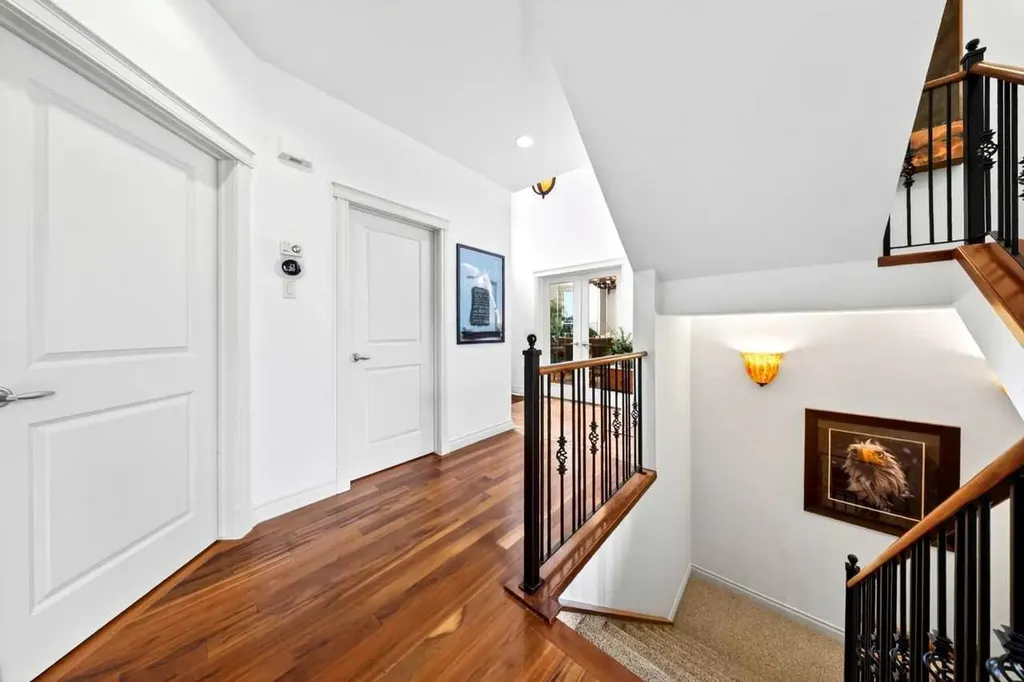 2621 Evercreek Bluffs Way SW Calgary AB T2Y 4P5