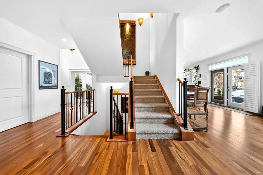 2621 Evercreek Bluffs Way SW Calgary AB T2Y 4P5