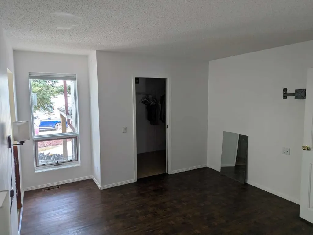 6210 53 Avenue Camrose AB T4V 4H4