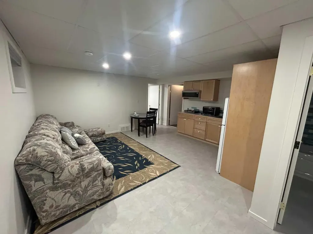 6210 53 Avenue Camrose AB T4V 4H4