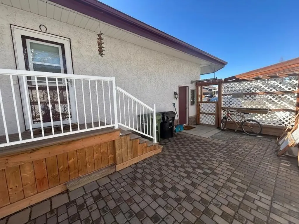 6210 53 Avenue Camrose AB T4V 4H4