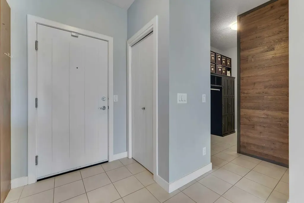 604 East Lake Boulevard Airdrie AB T4A 0G6