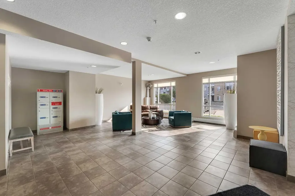 604 East Lake Boulevard Airdrie AB T4A 0G6