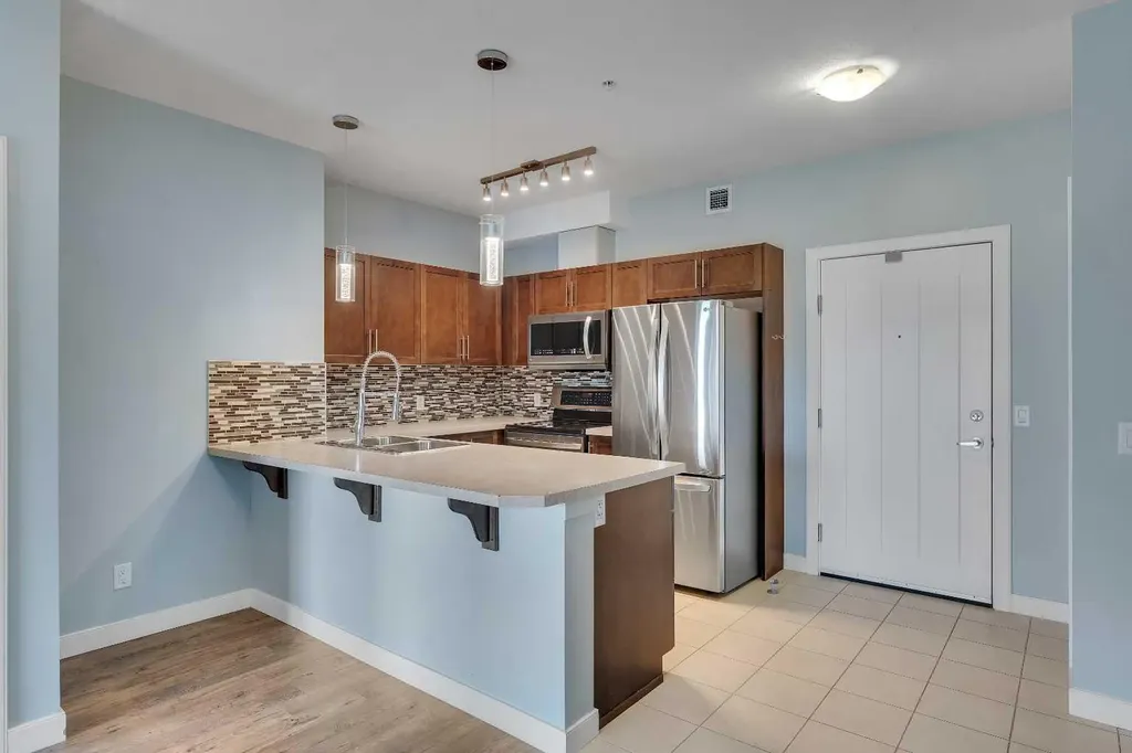604 East Lake Boulevard Airdrie AB T4A 0G6