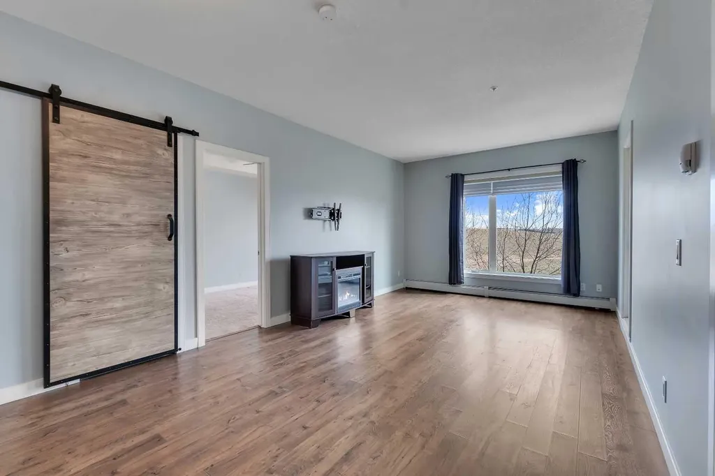 604 East Lake Boulevard Airdrie AB T4A 0G6