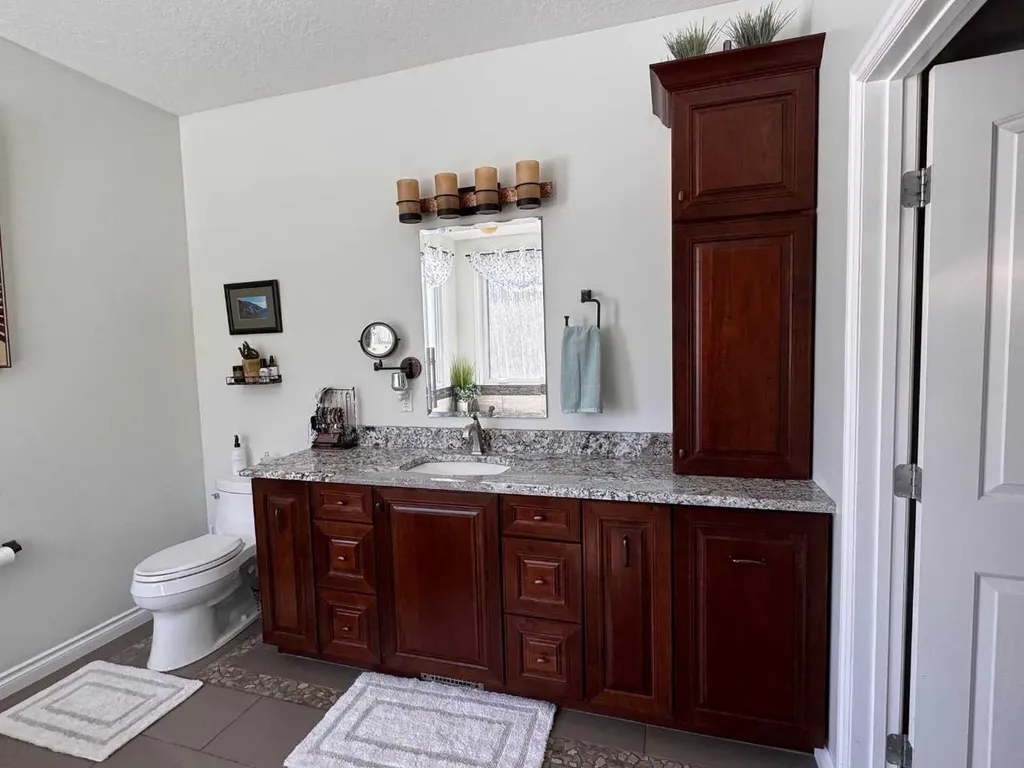 222041 Township 650 Road Athabasca AB T9S 1V7