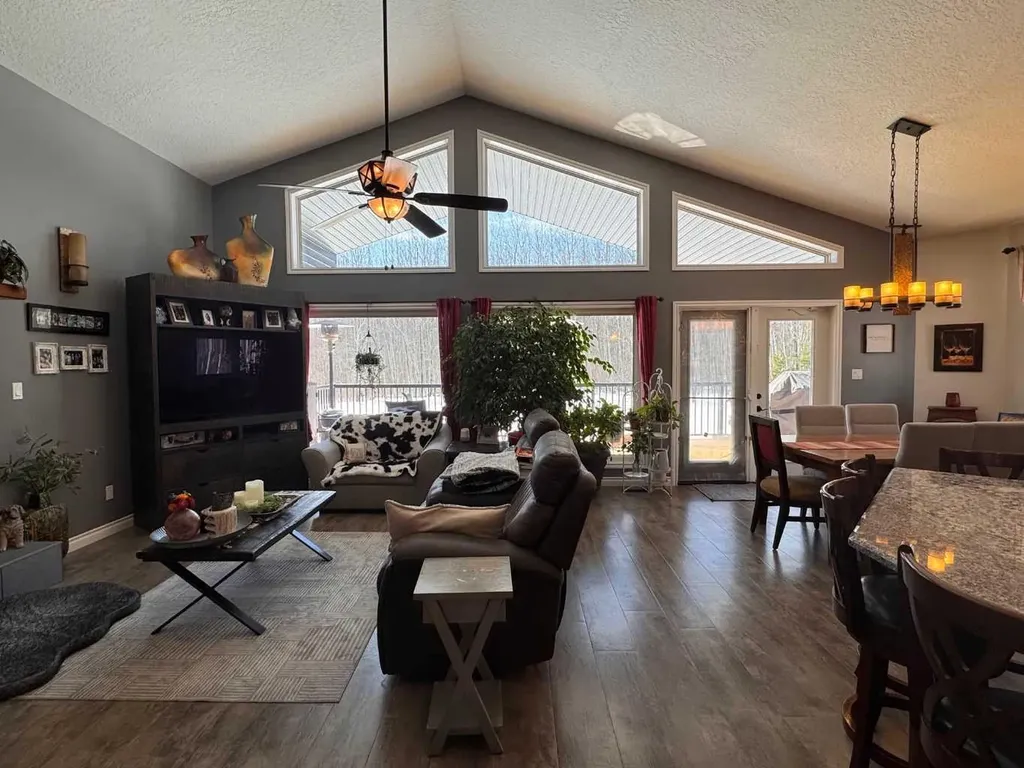 222041 Township 650 Road Athabasca AB T9S 1V7