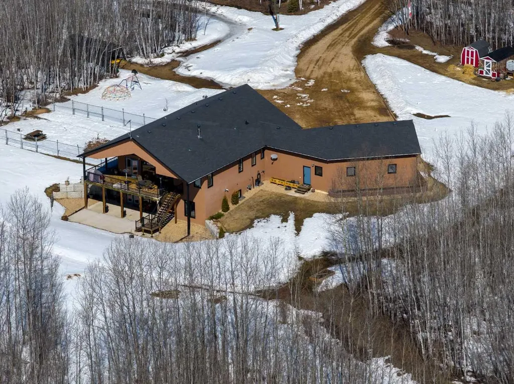 222041 Township 650 Road Athabasca AB T9S 1V7