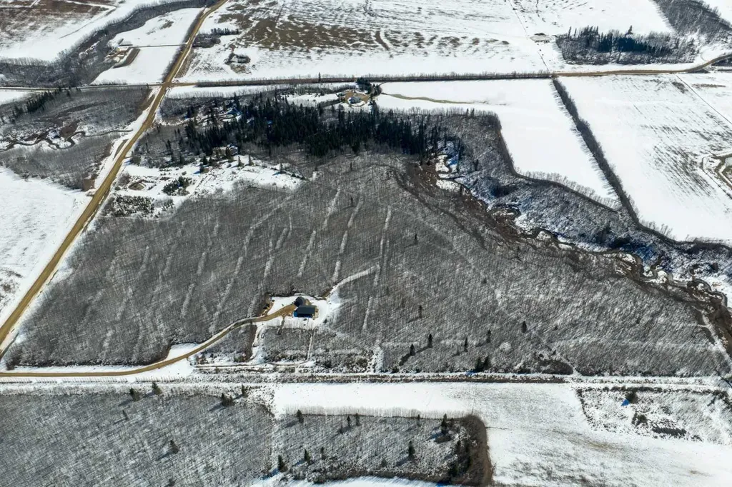 222041 Township 650 Road Athabasca AB T9S 1V7
