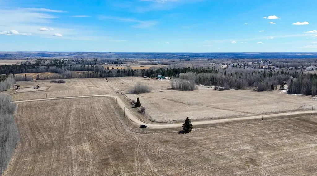 4803 Mitchell Drive Drayton Valley AB T7A1V1