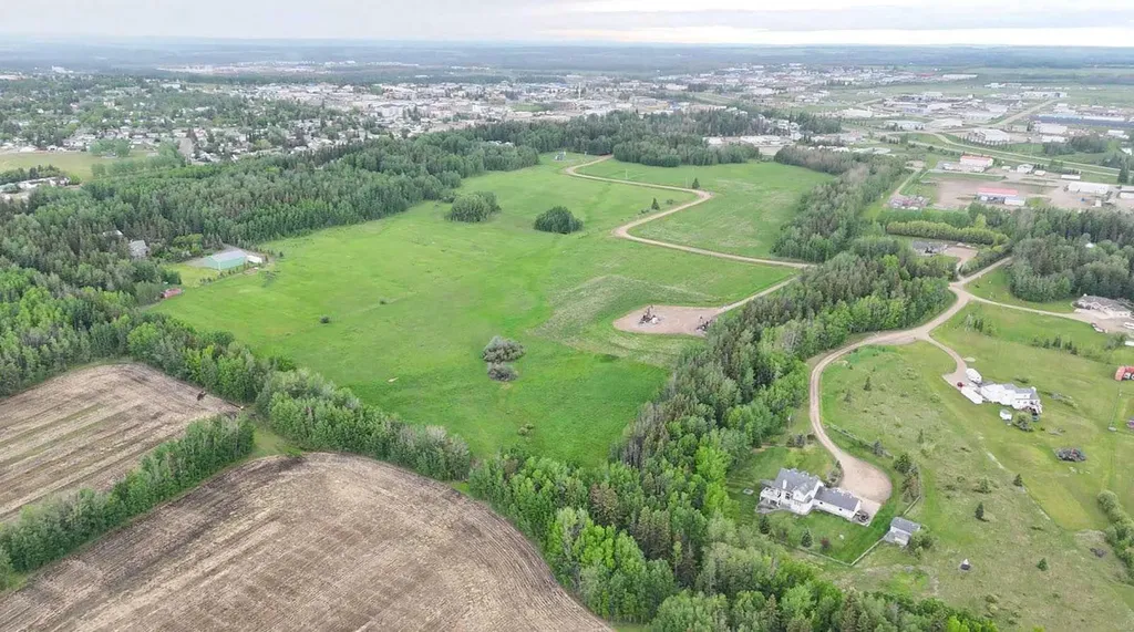 4803 Mitchell Drive Drayton Valley AB T7A1V1