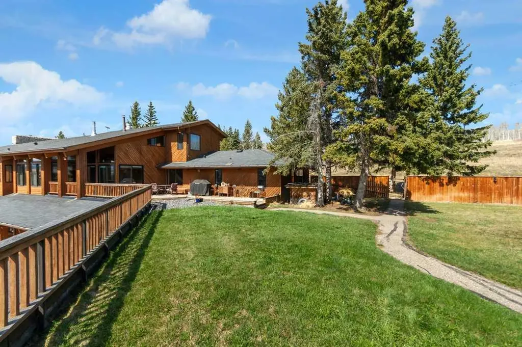 240074 Highway 546 Rural Foothills County AB T0L 2A0