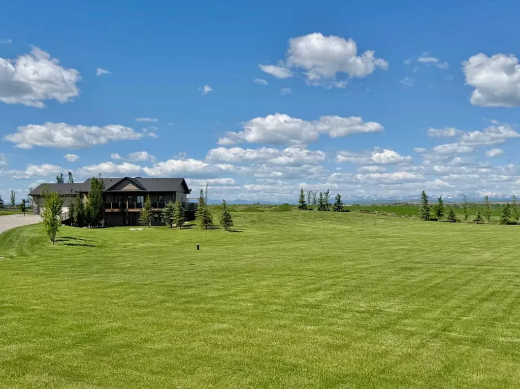 482011 64 Street E Rural Foothills County AB T0L 0A0
