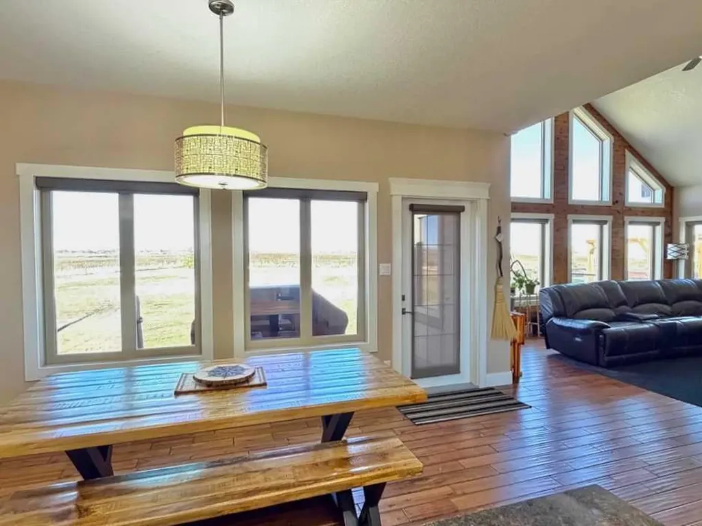 482011 64 Street E Rural Foothills County AB T0L 0A0