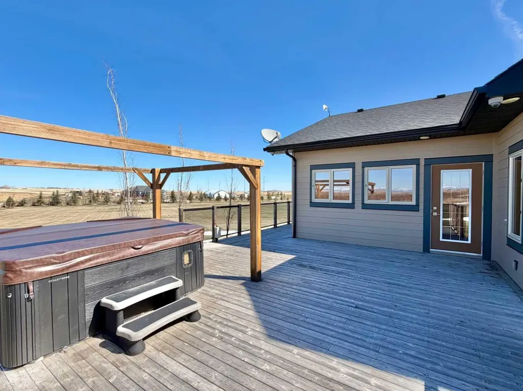 482011 64 Street E Rural Foothills County AB T0L 0A0