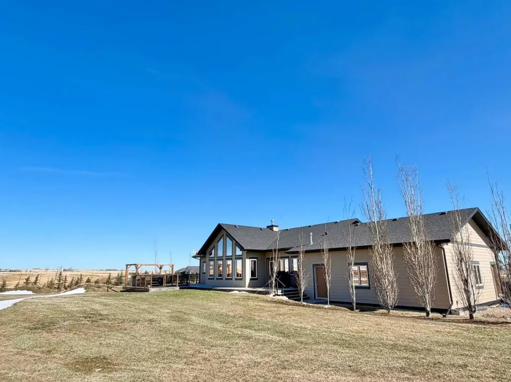 482011 64 Street E Rural Foothills County AB T0L 0A0