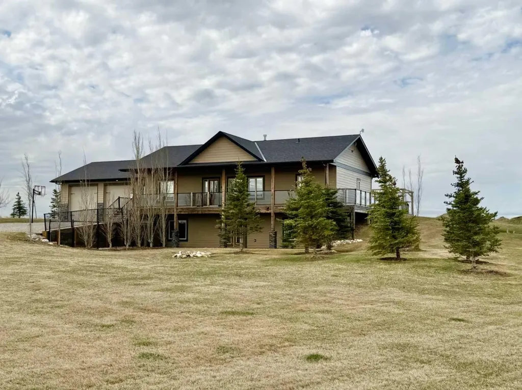 482011 64 Street E Rural Foothills County AB T0L 0A0