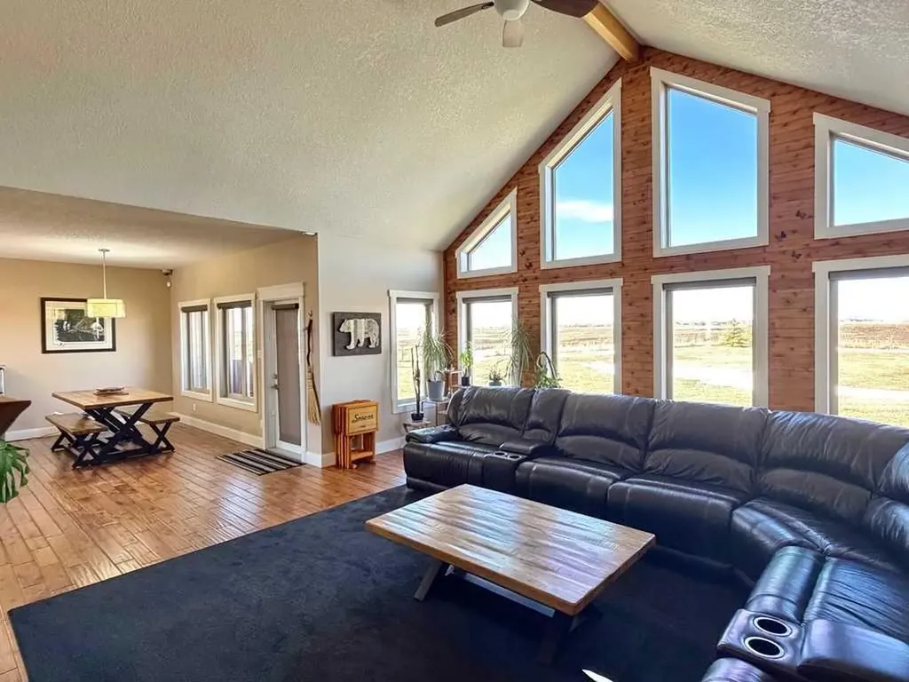482011 64 Street E Rural Foothills County AB T0L 0A0