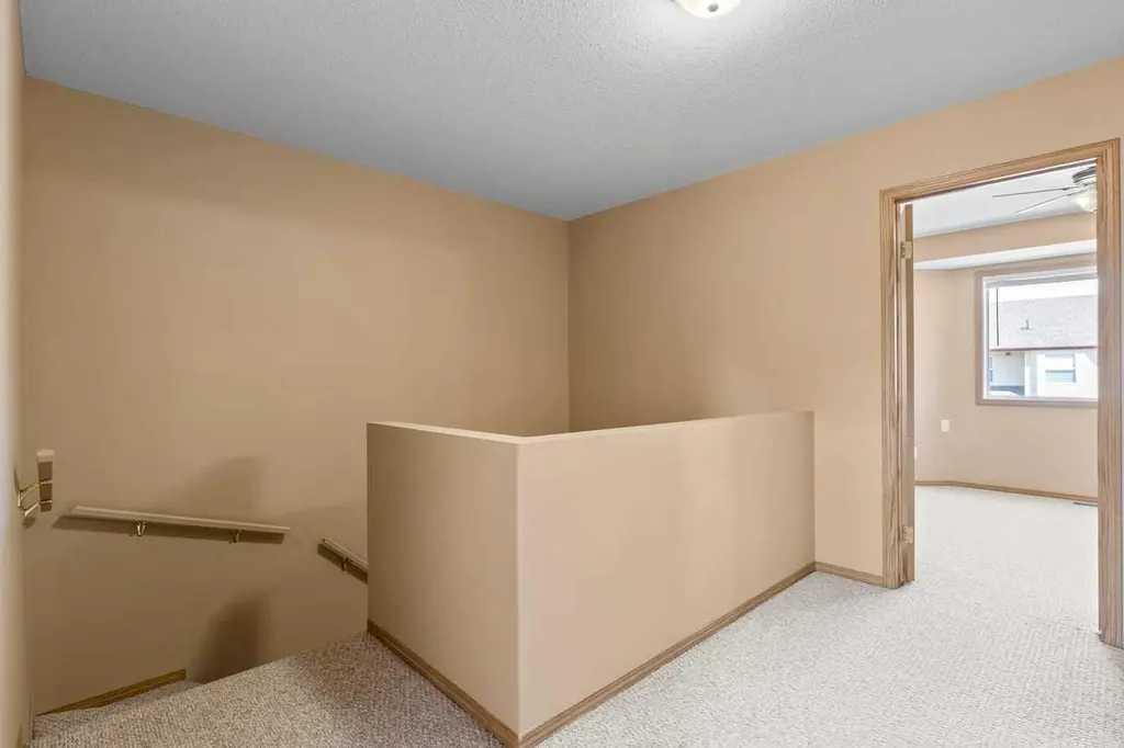 1503 Eagleview Place NW High River AB T1V 1X1