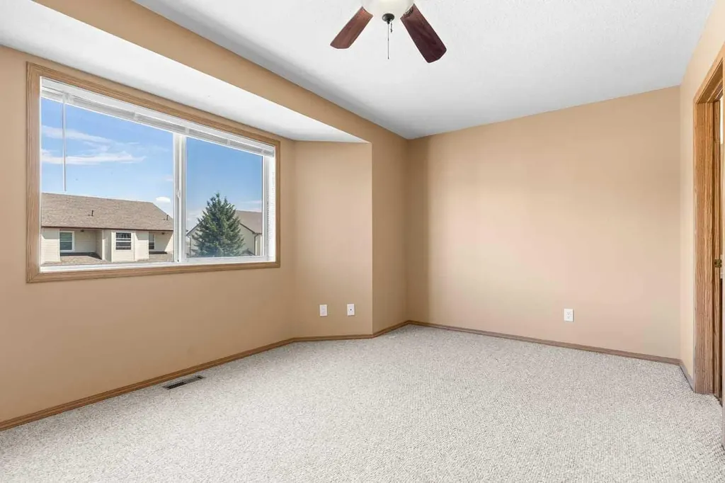 1503 Eagleview Place NW High River AB T1V 1X1